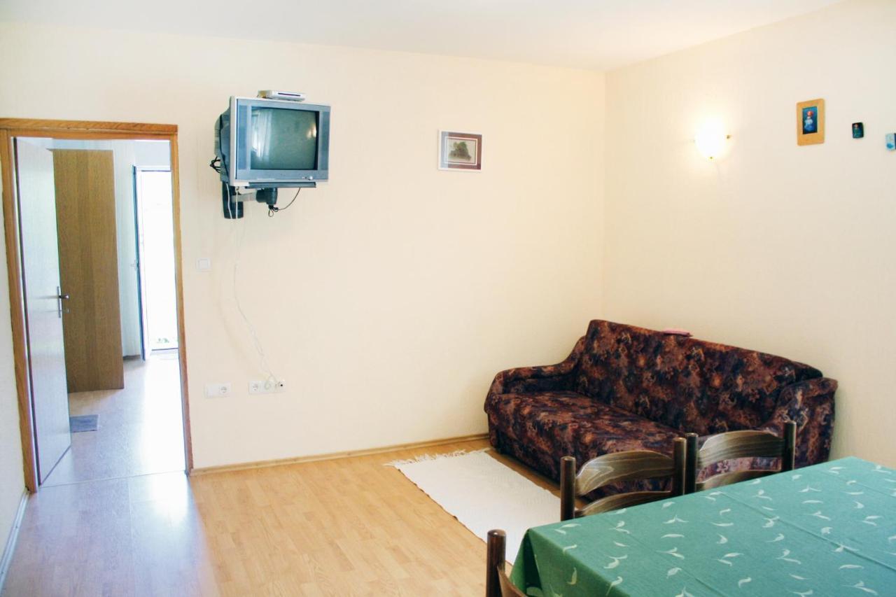 Apartments With A Parking Space Kampor, Rab - 5029 Ngoại thất bức ảnh