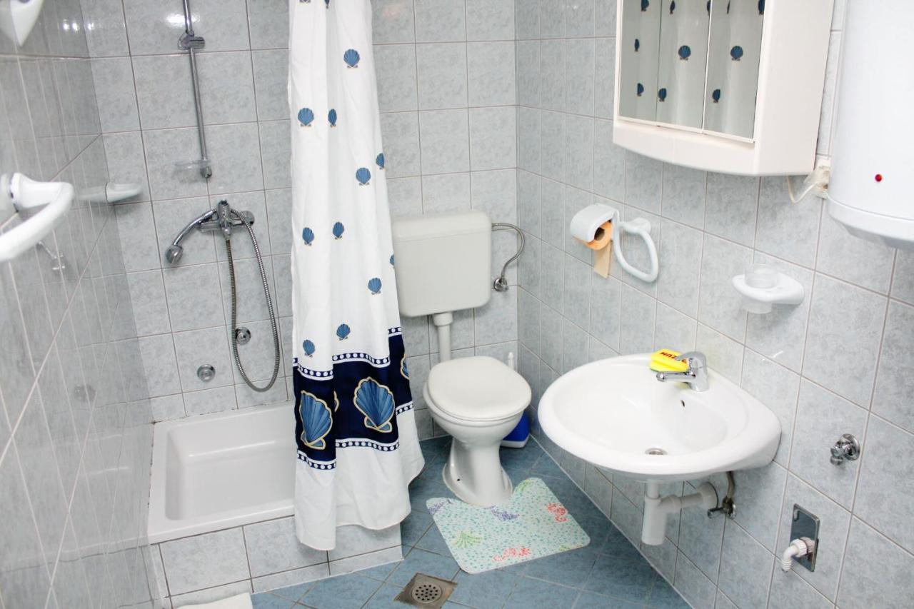 Apartments With A Parking Space Kampor, Rab - 5029 Ngoại thất bức ảnh