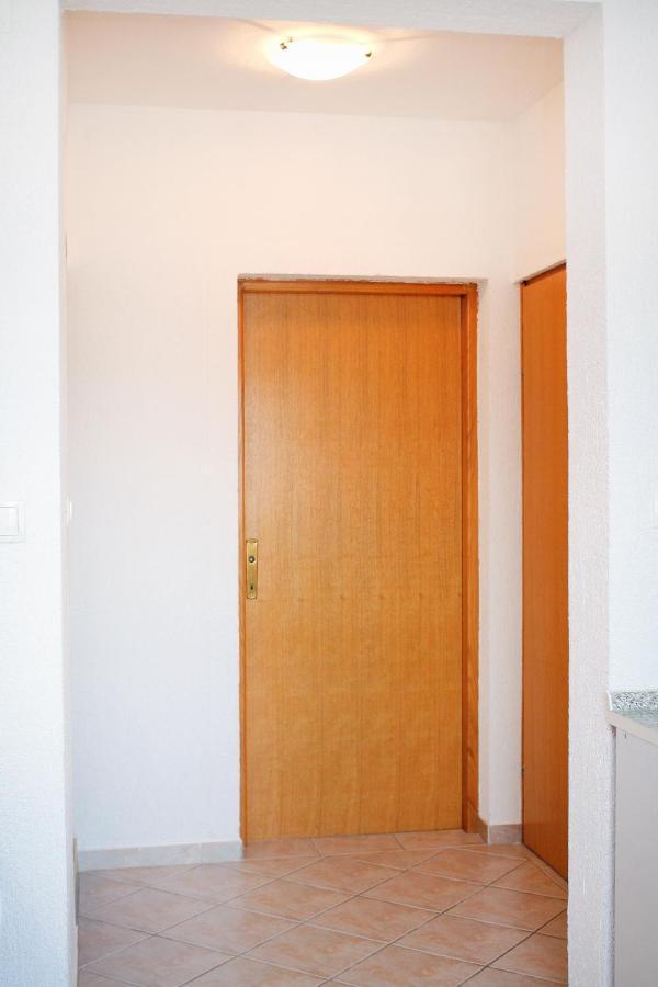Apartments With A Parking Space Kampor, Rab - 5029 Ngoại thất bức ảnh
